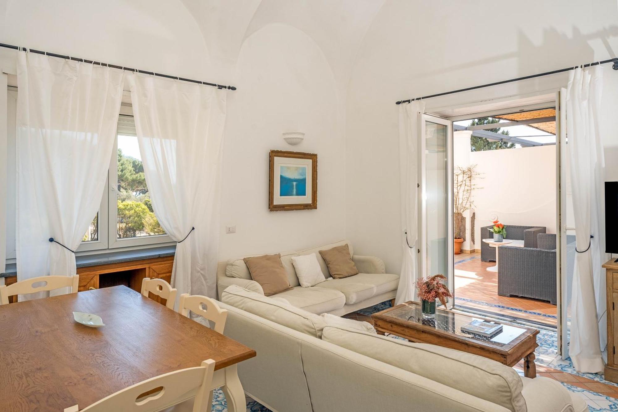 Oliveto Capri Apartments Luaran gambar